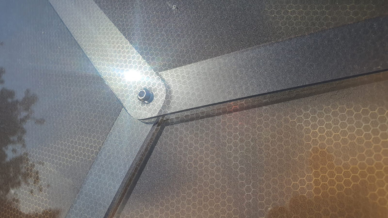Ø7m (23 ft) H4,15m (12 ft) Luxury Aura Dome™ with Glass Door